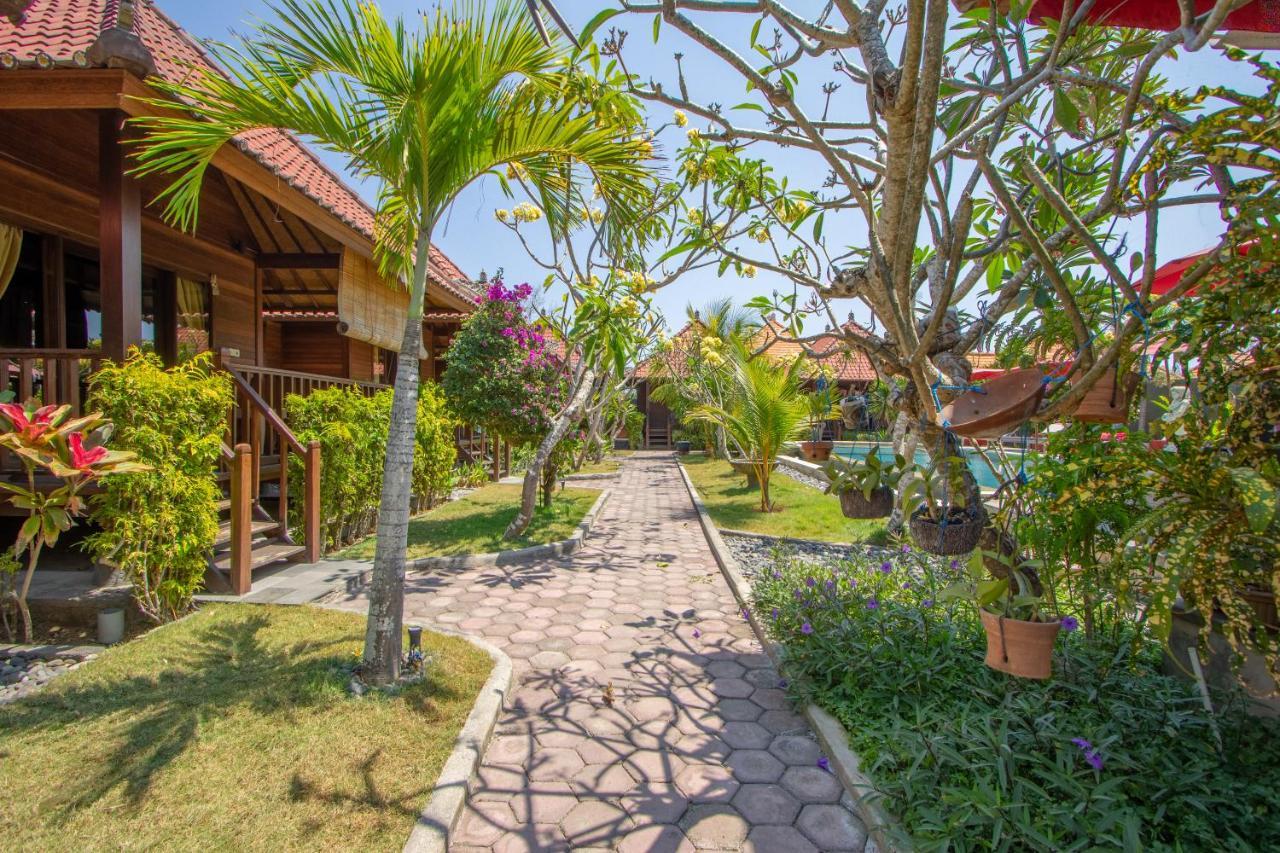 Garden Cottage Lembongan & Hostel Нуса Лембонган Екстериор снимка